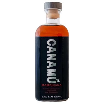 Botella de Canamú Mamajuana