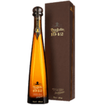 Botella y estuche de Don Julio 1942 Añejo Tequila 70 cl sin fondo